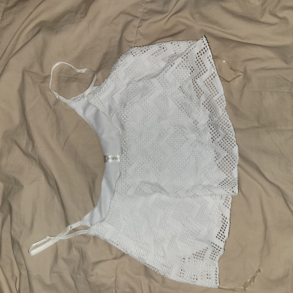 White crop tank top